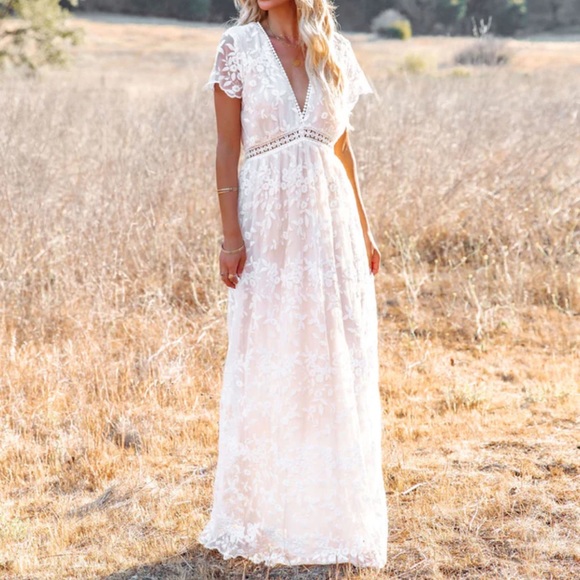 VICI MAXI LACE DRESS - Picture 3 of 6